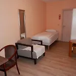 Relax Hotel-ludwigshafen מלון *