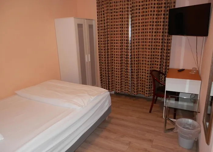 Relax Hotel-ludwigshafen فندق